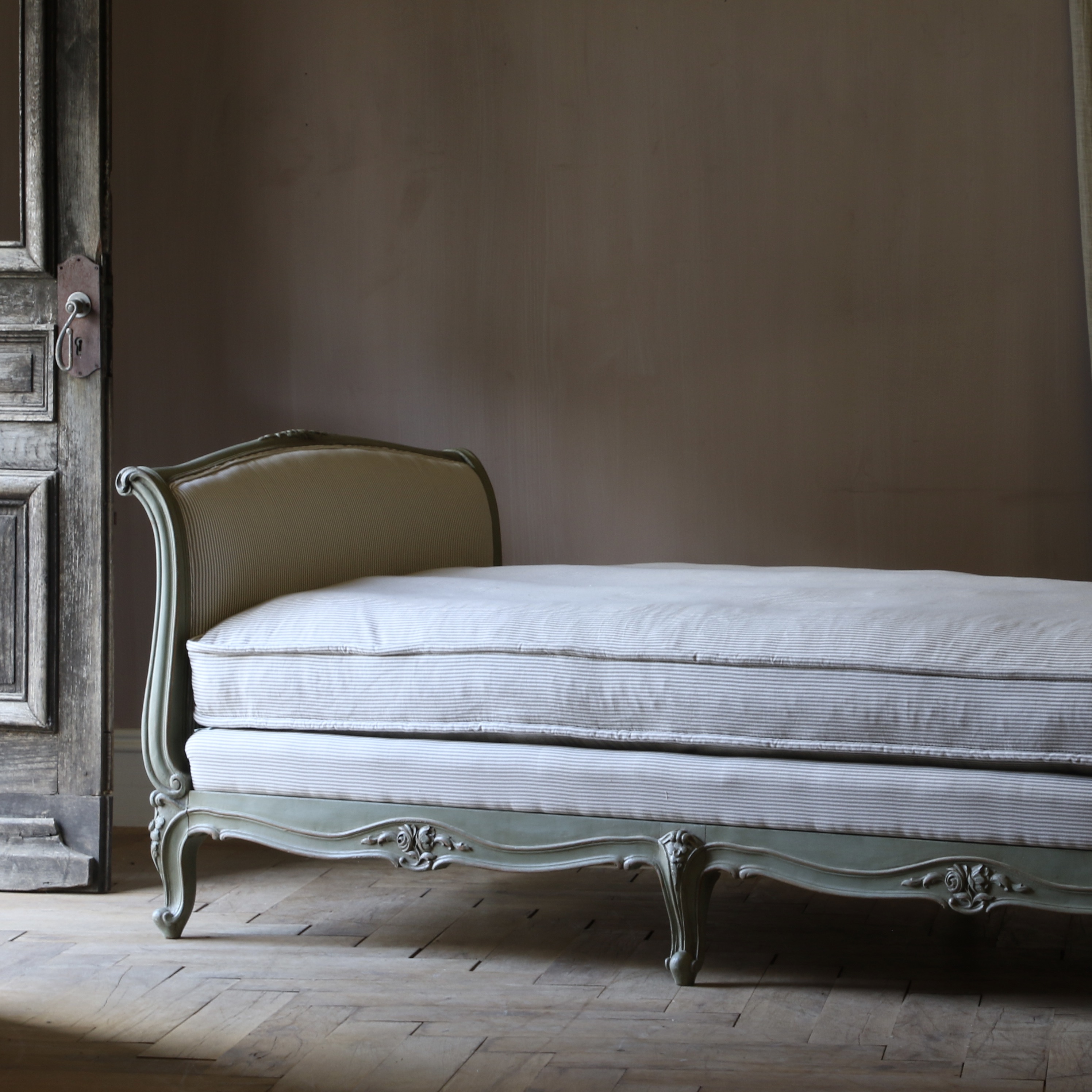 Louis XV Daybed